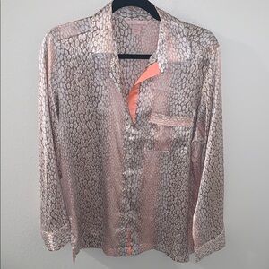 Chic Victoria’s Secret Sleep Blouse